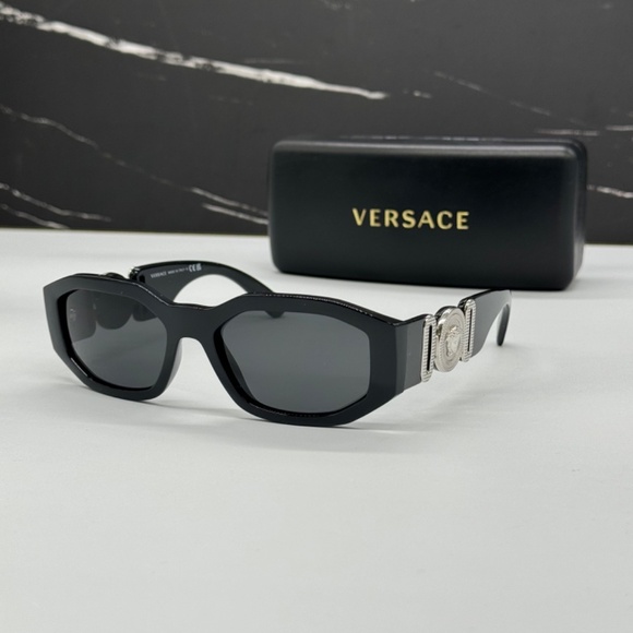 NEW MOD 4361 5422/87 VERSACE WOMEN SUNGLASSES VE4361 5422/87 BLACK VE4361 - Picture 3 of 12